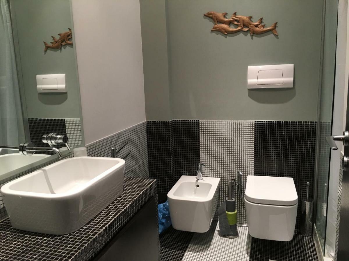 Two Sisters Suites نابولي المظهر الخارجي الصورة