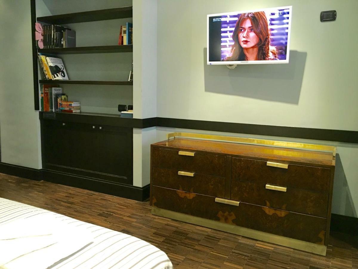 Two Sisters Suites نابولي المظهر الخارجي الصورة