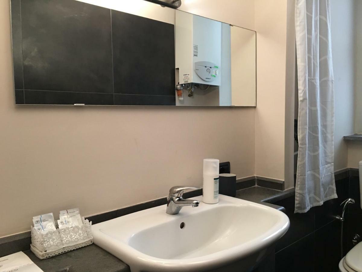 Two Sisters Suites نابولي المظهر الخارجي الصورة