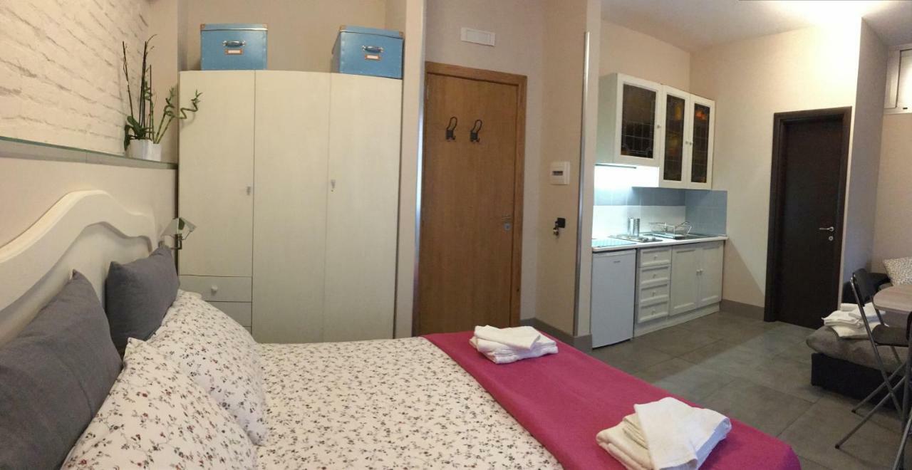 Two Sisters Suites نابولي المظهر الخارجي الصورة